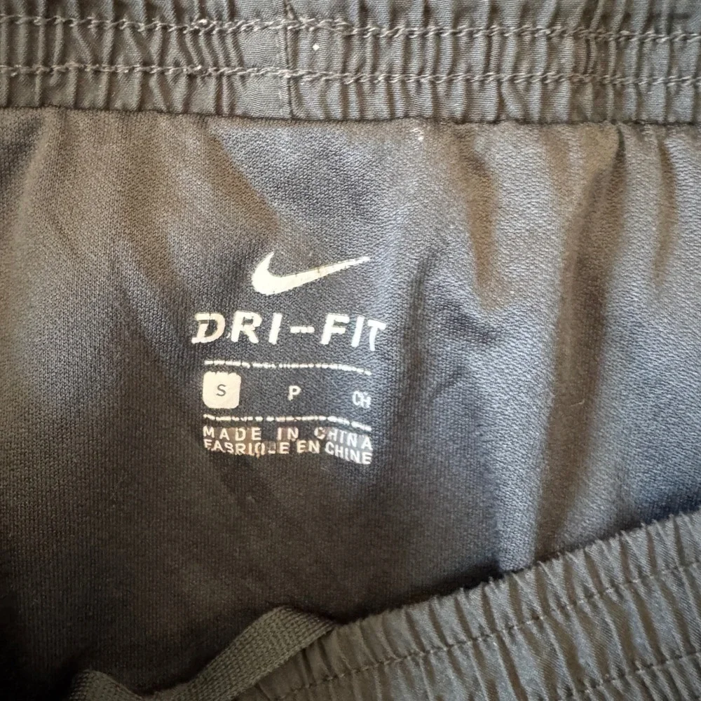 Nike‎ Dri-Fit Tempo Running Shorts Black White Womens Small